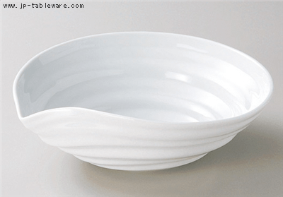 白釉ロクロ目片口７．５鉢