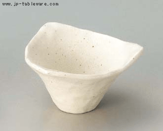 結晶白マット三角小鉢