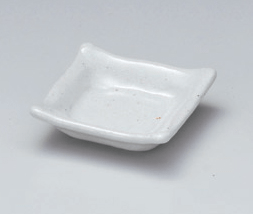 白釉角珍味
