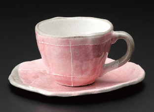ピンク色十草タタラコーヒー碗(碗のみ-受け皿なし) ピンク色十草タタラコーヒー碗(碗のみ-受け皿なし)