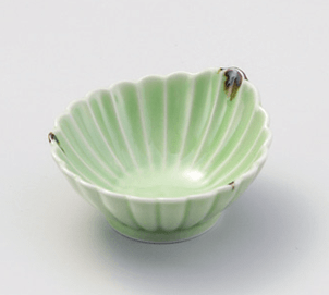 ヒワ釉錆流し菊型呑水