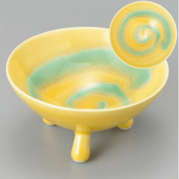 黄釉ｸﾞﾘｰﾝ渦三つ足小付