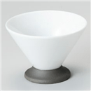 白磁高台ﾃﾞｻﾞｰﾄ鉢