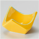 黄釉ｸﾞﾘｰﾝ三角小付