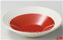 赤釉手彫ﾗｲﾝﾊﾟｽﾀ皿